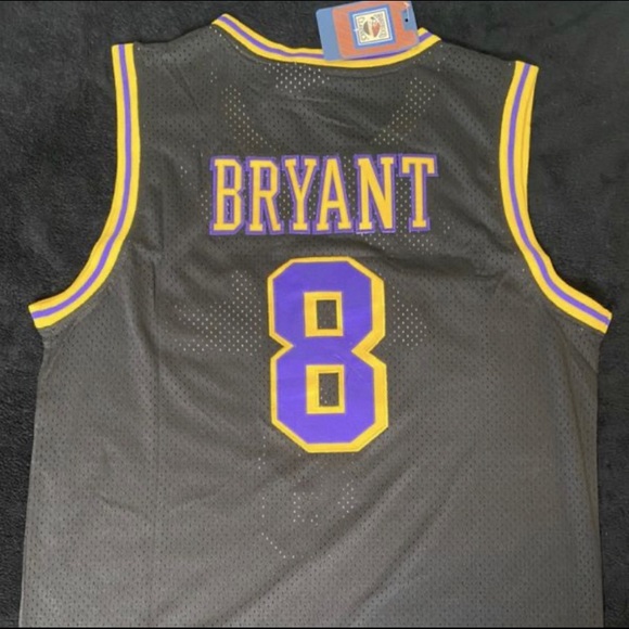 Throwback Vintage LA Lakers Kobe Bryant Jersey - Picture 2 of 3
